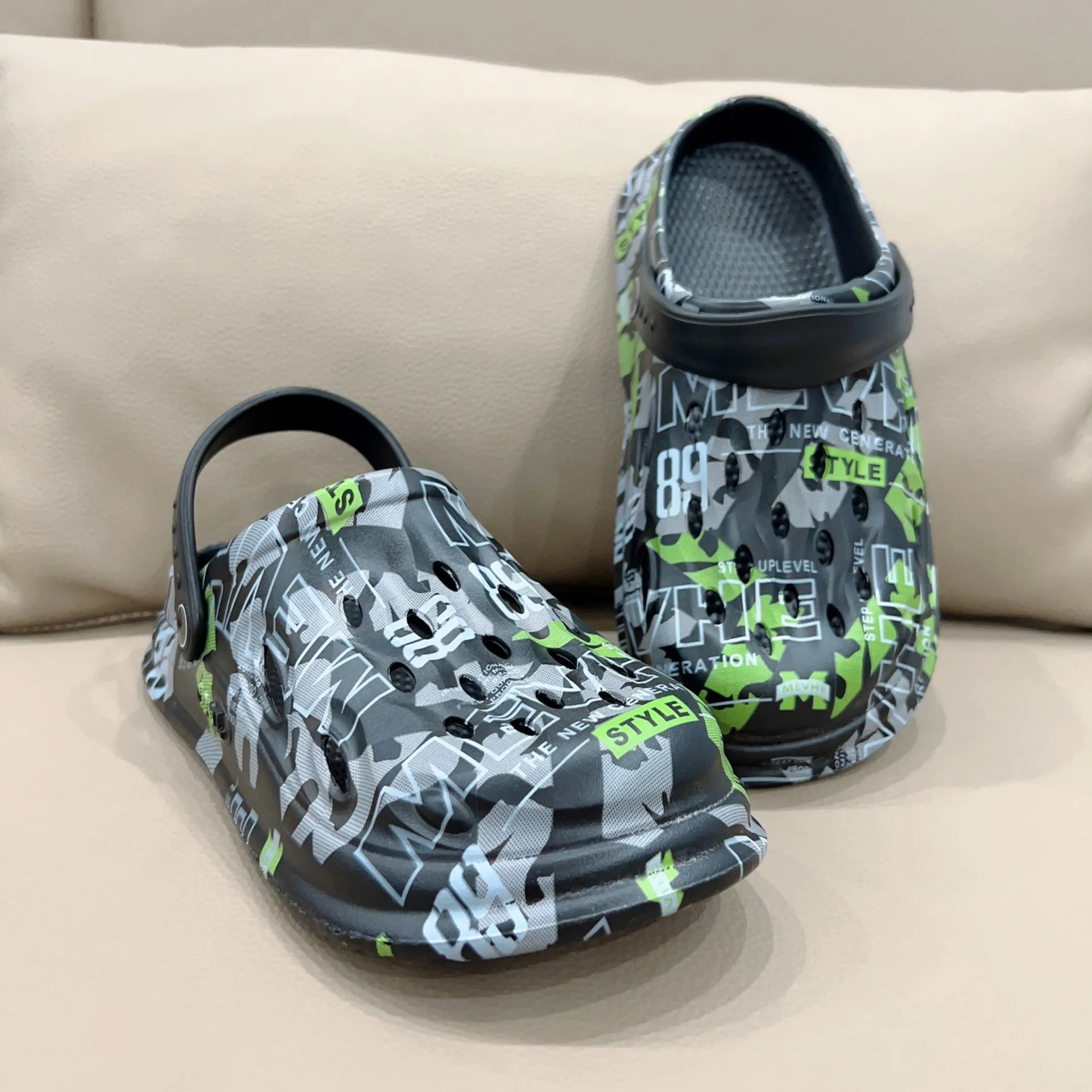 รองเท้าแตะผู้ชายไซส์ใหญ่รุ่นให - Men'S Shoes Crocs บทวิจารณ์และราคา
